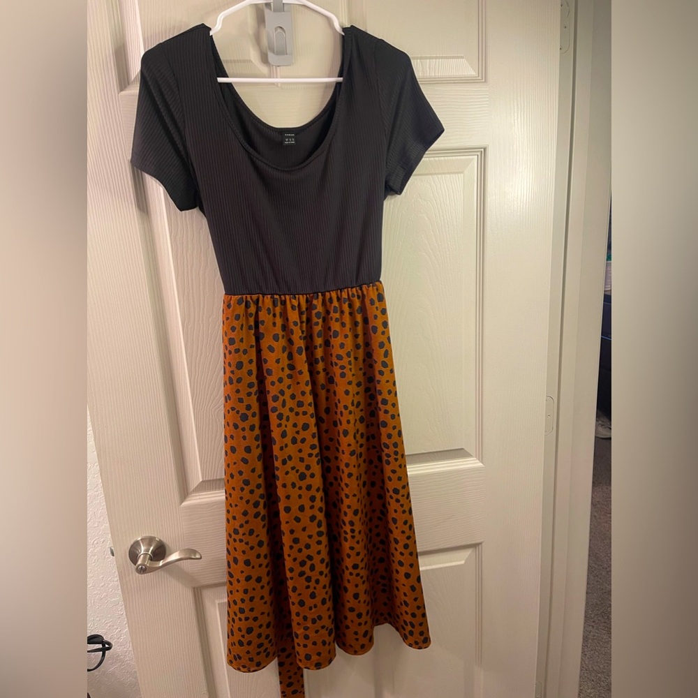 Leopard style dress